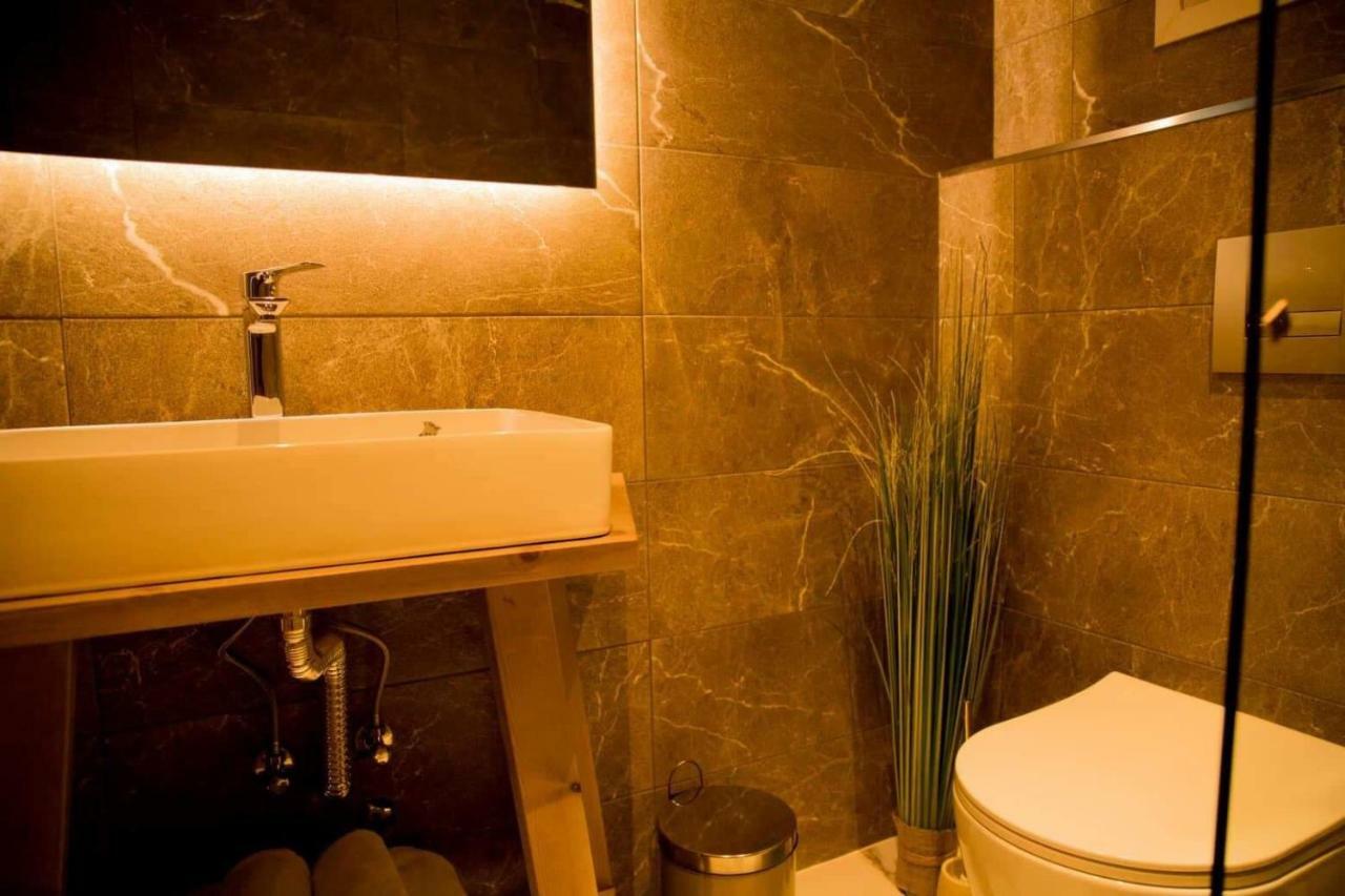 Vrasná Aelia Boutique Apartments & Rooms מראה חיצוני תמונה